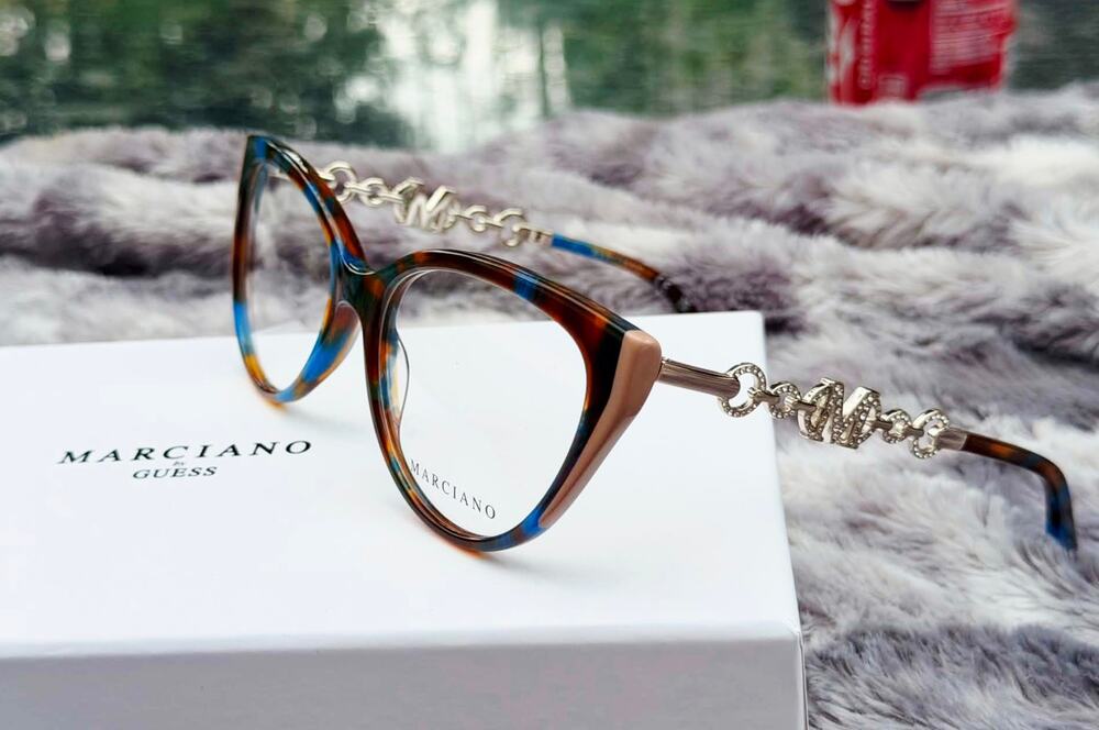 Guess by Marciano  Luxury Cat-Eye Eyeglass Frames (GM50006) - Full Inclusion